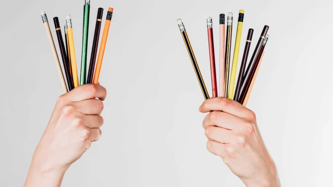 Creioane cu logo și gravură ca un gadget promoțional elegant