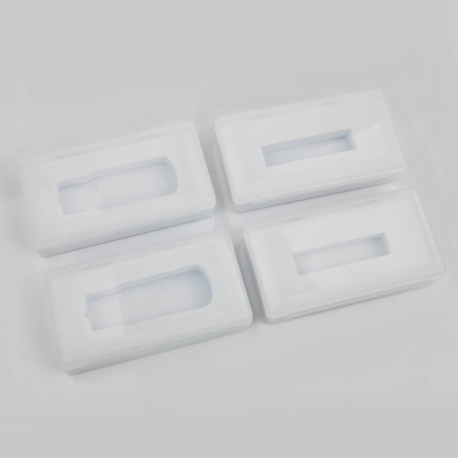 Cutie din plastic pentru stick-uri de memorie