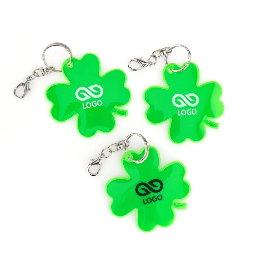 Breloc reflectorizant Clover
