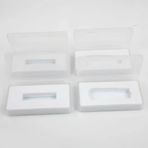 Cutie din plastic pentru stick-uri de memorie