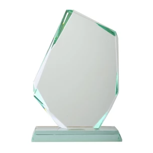 Bijuterie trofeu - transparentă