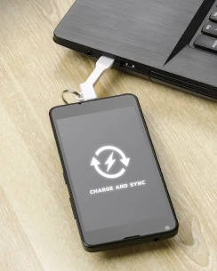 Breloc SYNC iPhone 5/6 - Alb