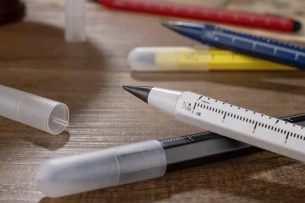 Creion permanent cu scală de măsurare DRAWI – alb