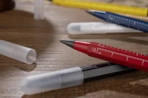 Creion permanent cu scală de măsurare DRAWI – roșu